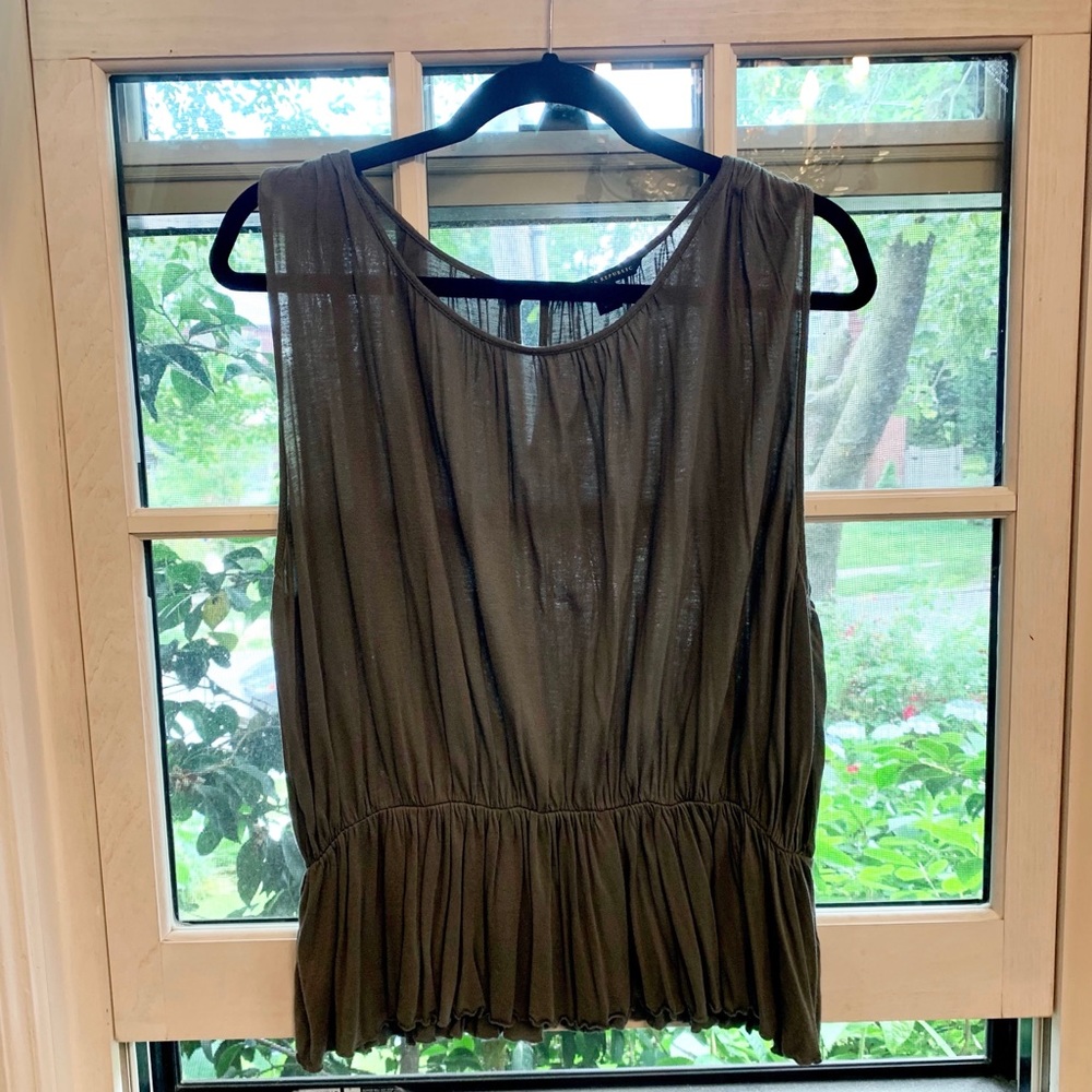 Banana Republic Gray Sleeveless Blouse